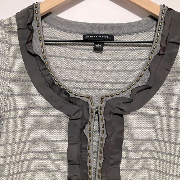 Banana Republic Cardigan Sweater Size Small Petite Grey Striped - Picture 2 of 8